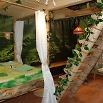 Hostel Artharmony & *